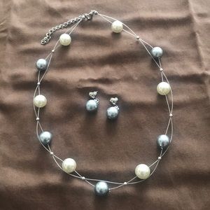 White and sliver pearl necklace and earrings